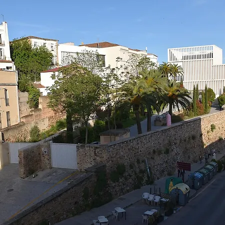 Destino Deluxe Helga * Касерес