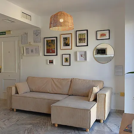 Destino Deluxe Helga Apartment Caceres
